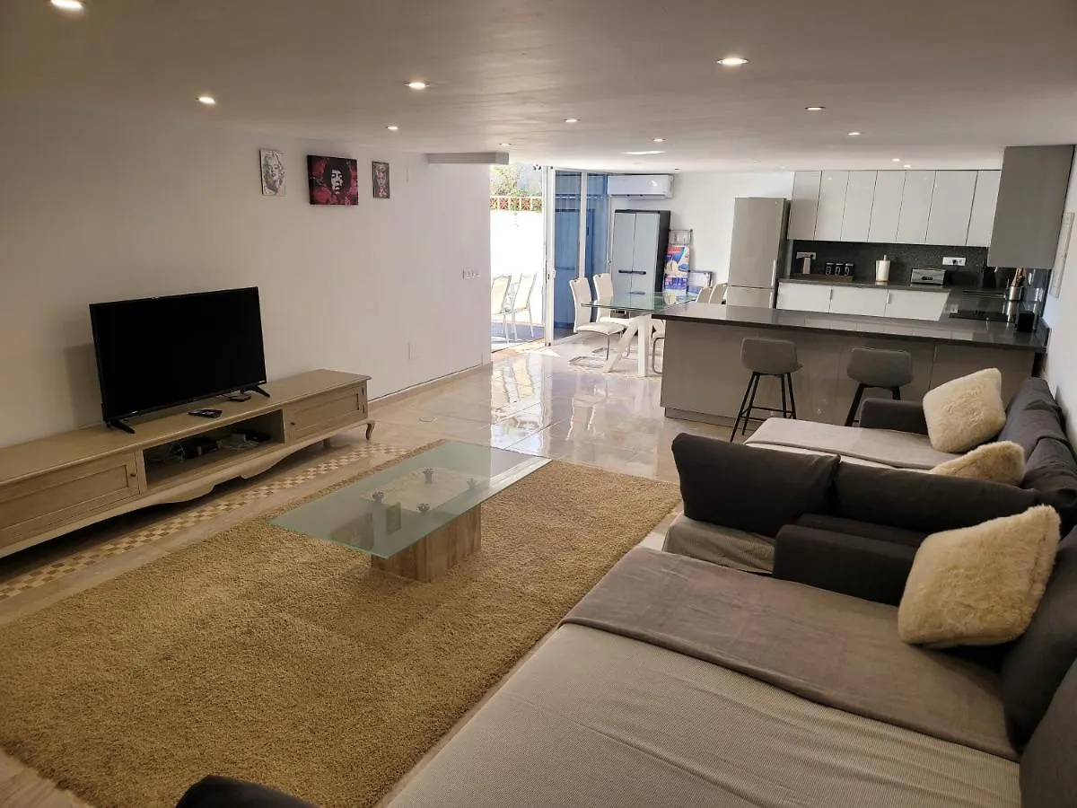 Luxury Apartments Sea Views With Pool Manilva 0*,  Španělsko