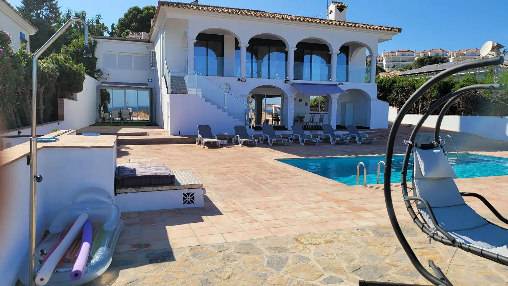Luxury Apartments Sea Views With Pool Manilva España